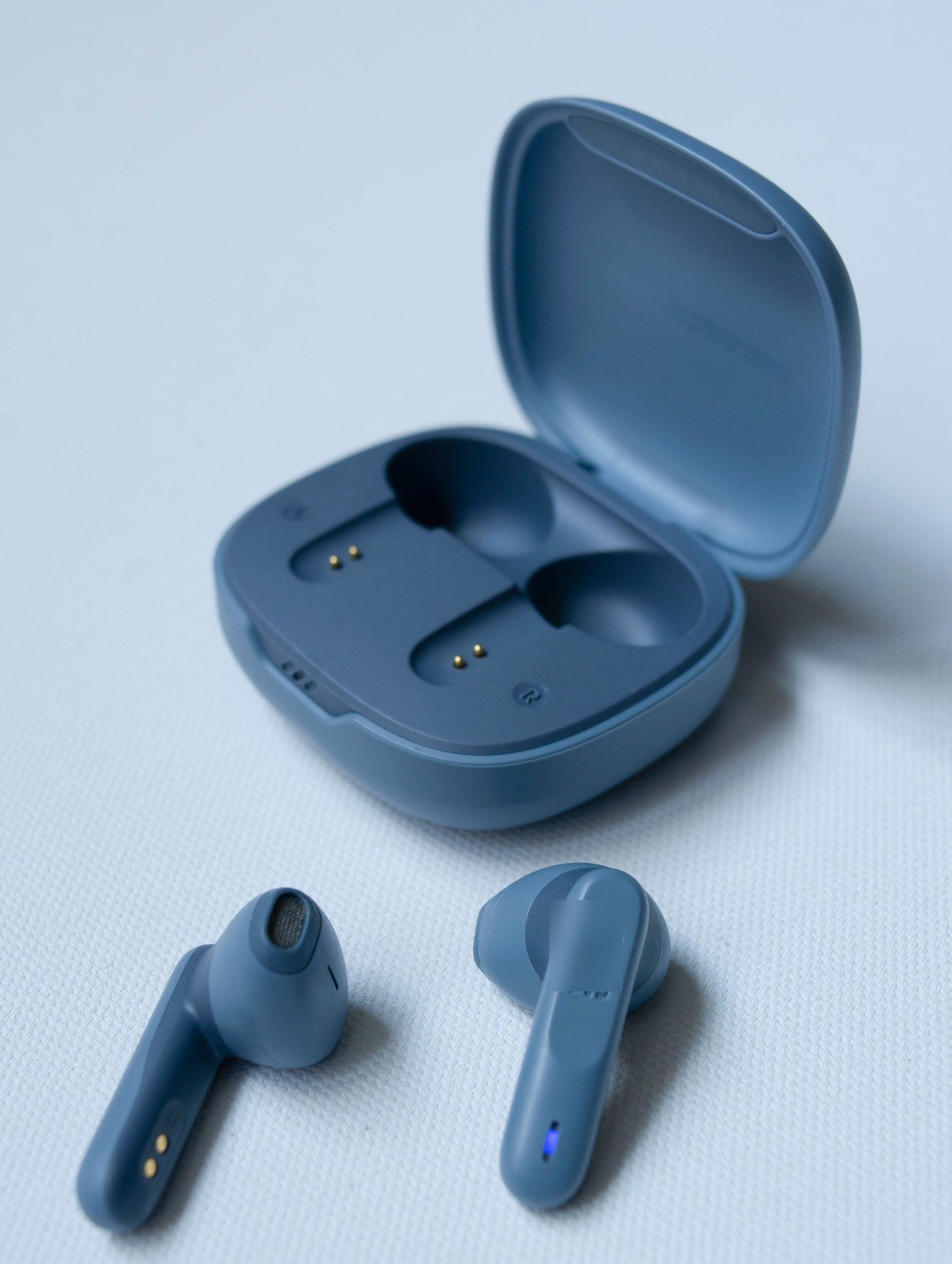 Fone de ouvido sem fio personalizado com a marca Mundo Promocional